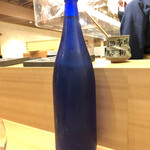 GINZA SEVEN - 和らぎ水は一升瓶で好きなだけ注げます。
