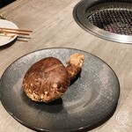 にくがとう - 松茸日本酒焼き〜魯山人醤油で〜（焼いたやつは動画しかありませんでした。。。）