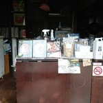 Negombo33 - テイクアウト専門中。中には入れません