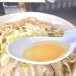 自家製太麺 渡辺 - スープは淡麗