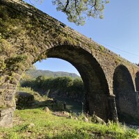 料亭 やまさ旅館 - 石橋の貴婦人と呼ばれる迫力ある鳥居橋。当時の建築技術の高さが伺える素晴らしいプロポーションと美しさに圧倒される。