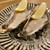 イザカヤキツネ - 料理写真:生牡蠣。　　　めちゃくちゃデカくて瑞々しい♫