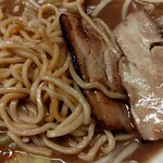 黒木製麺 釈迦力 雄 - 麺とチャーシュー