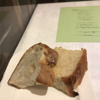 アマルフィイ・モデルナ - 湘南ディナーコース４２００円。フォッカチオ。