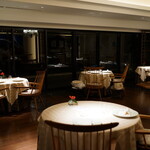 ザ・ひらまつ ホテルズ＆リゾーツ - レストラン内部