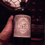 バー・ジュニパー - 独特なボトルだ