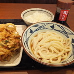 Marugame Seimen - 大根おろし+ぶっかけうどん+ちくわ野菜かきあげ天丼＝￥６００です　炭水化物だらけ？