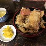 Izakaya Nishioka - 見た目は普通の天丼なんですが、