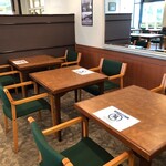 Trattoria Terrazza - 座席は間隔を開けてお座りいただいています。