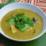 Green curry with chicken and eggplant