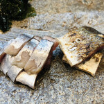 寿司栄 - 炙り秋刀魚