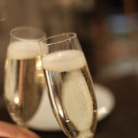 coci - スパークリングワインで乾杯