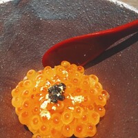 恵比寿 鮨 栞庵 やましろ - いくらごはん　旬のイクラは本当に美味しい。皮がやわらかです。