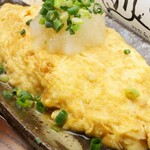 Teppan Izakaya Sabori - 大人気！和牛を使用した『牛すじオムレツ』