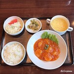 中華料理 正華 - 海老のﾁﾘｿｰｽ煮＋ﾗｲｽｾｯﾄ