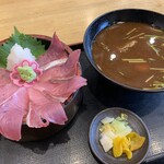 海鮮れすとらん 魚輝水産 - 北海道産 天然ブリ丼（￥880）