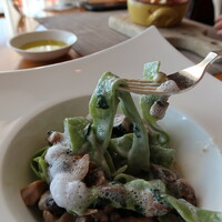 イタリアンダイニング ケシキ - 自家製グリーンタリアテッレ　リフト