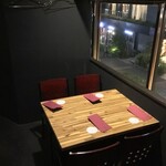 ITALIAN＆OYSTER SEASON - テーブル4名席