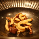 RISTORANTE IL NODO - ストロッツァプレーティ 長野県の天然茸のペペロンチーノアップ