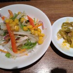 DRAGON KITCHEN - 定食のサラダとザーサイ