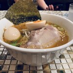 牛骨ラーメン 香味徳 - 