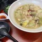 極楽うどん TKU - ホルモン味噌うどん（￥880）