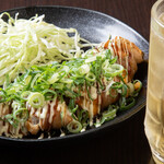 Okonomiyaki Teppankushiyaki Yamada - 豚の納豆巻　ハイボール