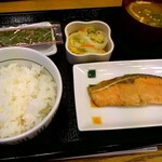 Nakau - 鮭定食