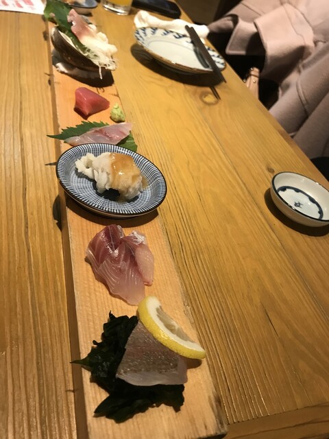 四十八漁場 エキニア横浜店 横浜 魚介料理 海鮮料理 食べログ