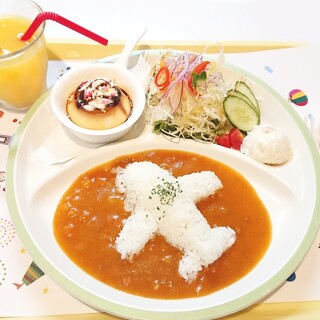 カフェコンディトライ&レスト シカ_1