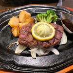 肉の万世 - 黒毛和牛ヒレステーキ