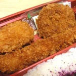 Tonkatsu Maisen - まい泉と言えば、ヒレかつサンドが有名ですが、お弁当もおすすめです。フライは冷めても衣がべちゃっとせず、ご飯と一緒に美味しくいただけます