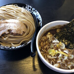 麺屋 たけ井 - つけ麺（つけ麺大盛り）