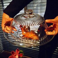 チャイナルーム - 活きてる  はた  騒いでいます  