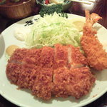 とんかつ やまいち - 特ロース+車えびフライ