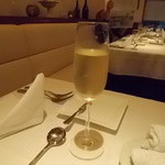 ウーベルチュール - スパークリングワイン、オペラブリュです