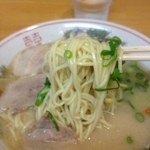 大栄ラーメン - 久留米の中太麺！