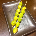 三酉屋 - ぎんなん串200円別