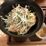 ビオ オジヤンカフェ - 炙りチャーシューとネギ丼（¥1200）