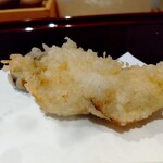 天ぷら たけうち - 大船渡の牡蠣、この時期しか頂けない、旨味凝縮♡