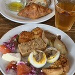 MORETHAN TAPAS LOUNGE - 