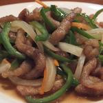 福建家庭料理 旬の香 - 「福建式　チンジャオロース」：ツルンッとサクッと豚肉の口当たりの良さと香ばしさは、他所と全く違う♪