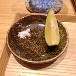 中華蕎麦 とみ田 - 塩とスダチ(ヘベス)