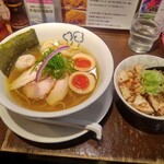 らーめん 鶏喰 - 特製 塩らー麺 & チャーシュー丼