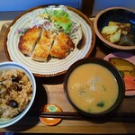 ゆたかな食堂 - 柿の木台ランチ900円（税別）