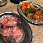 炭火焼肉 ホルモン 丹田 - 