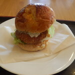 Kantori Hausu - ハンバーガー　300円