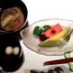 川湯温泉　冨士屋 - 吸い物、羊羹、フルーツ