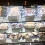 Abats - 選ぶのが楽しいショーケースです