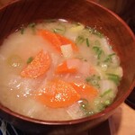 Ebi Ebi Shokudou Ebi Happon - 野菜たっぷりの味噌汁  量もたっぷり